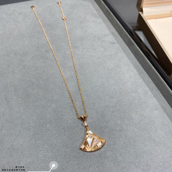 Bvlgari White Fritillaria Fan Necklace