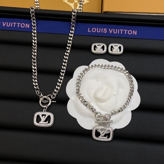 LV Necklace/Bracelet/Earrings 3in1 Set