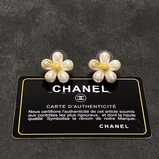 Chanel Minimalist Style Flower Earrings