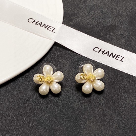 Chanel Minimalist Style Flower Earrings