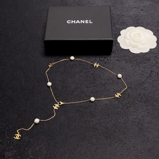 Chanel CC Pearl Necklace