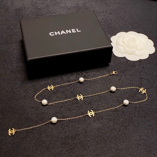 Chanel CC Pearl Necklace