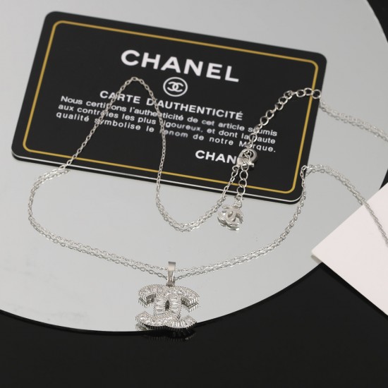 Chanel CC MMinimalist Necklace