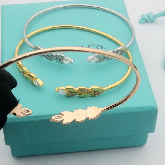 Tiffany Paper Flowers Floral Collection Leaf Bracelet