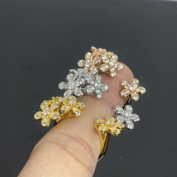 Van Cleef & Arpels Flower Diamond Ring