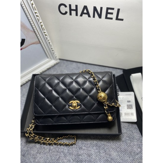 CHANEL WALLET ON CHAIN