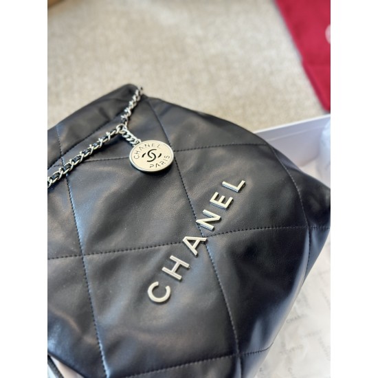 CHANEL 22 MINI HANDBAG