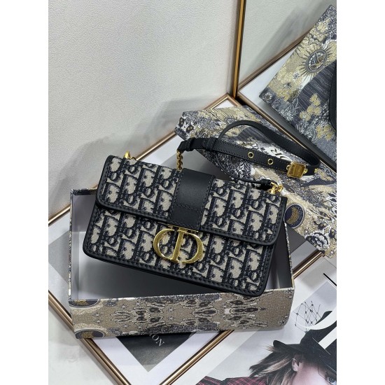 DIOR 30 MONTAIGNE EAST-WEST BAG WITH CHAIN