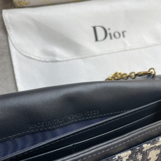 DIOR LONG SADDLE WALLET WITH CHAIN