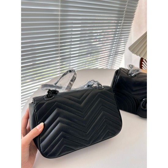 GUCCI GG MARMONT MINI BAG