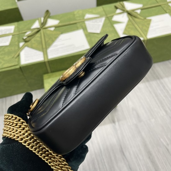 GUCCI GG MARMONT SUPER MINI BAG