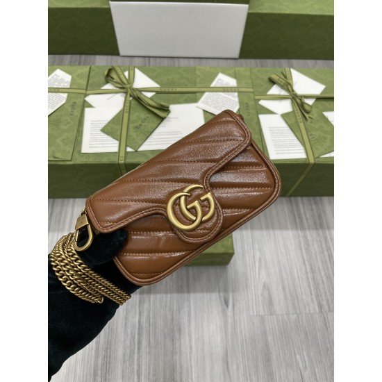 GUCCI GG MARMONT SUPER MINI BAG