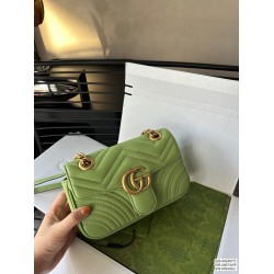 GUCCI GG MARMONT SUPER MINI BAG