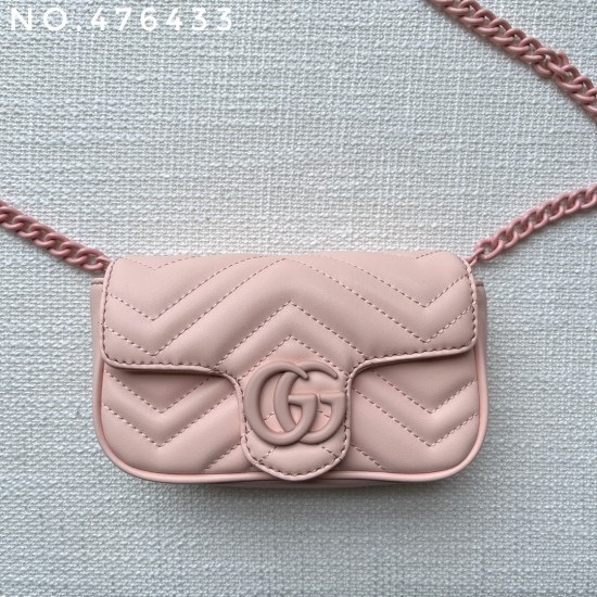 GUCCI GG MARMONT SUPER MINI BAG