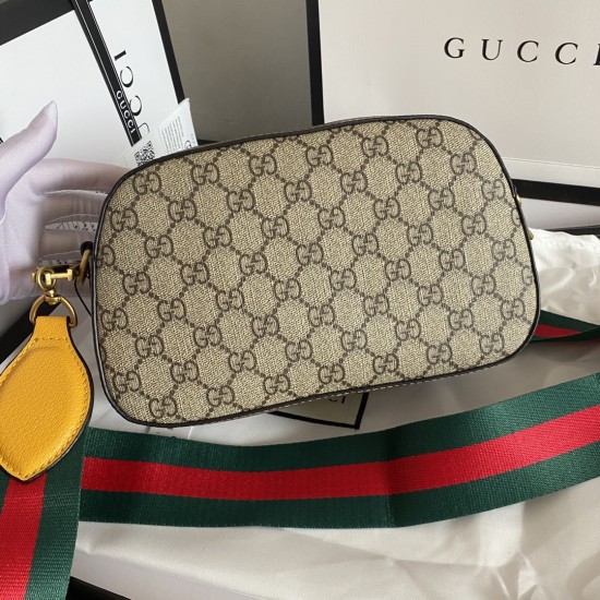 GUCCI NEO VINTAGE GG SUPREME MESSENGER BAG