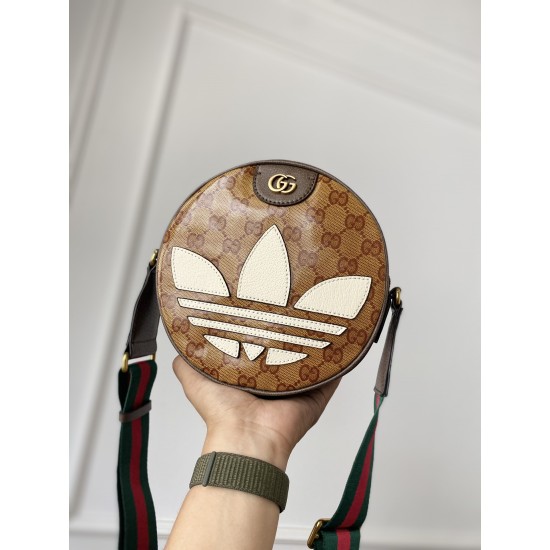 GUCCI OPHIDIA MINI GG ROUND SHOULDER BAG