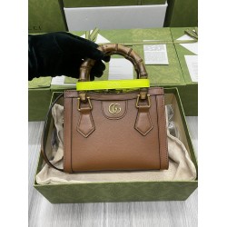 GUCCI DIANA MINI TOTE BAG