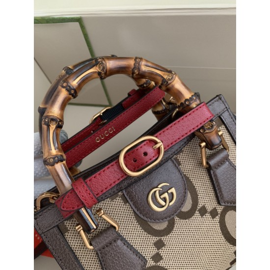 GUCCI DIANA MINI TOTE BAG