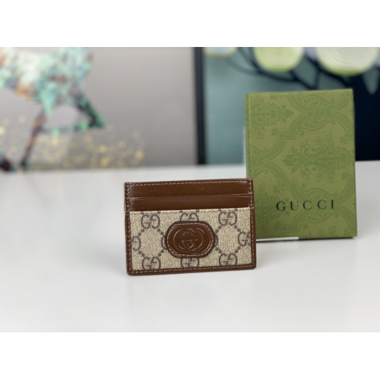 GUCCI CARD CASE WITH INTERLOCKING G