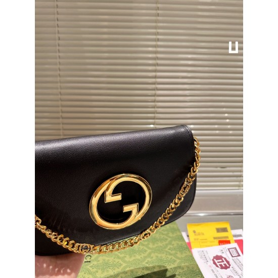 GUCCI BLONDIE SHOULDER BAG