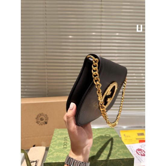 GUCCI BLONDIE SHOULDER BAG