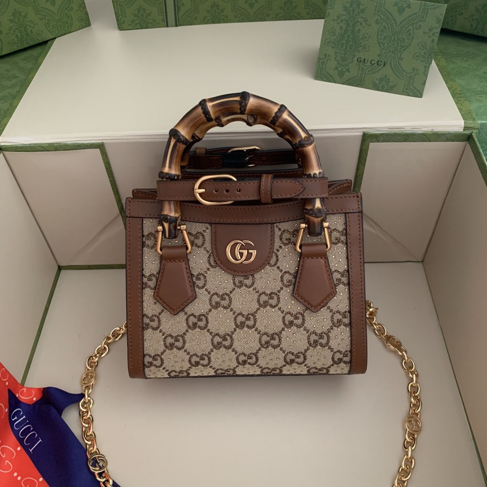 GUCCI DIANA MINI TOTE BAG