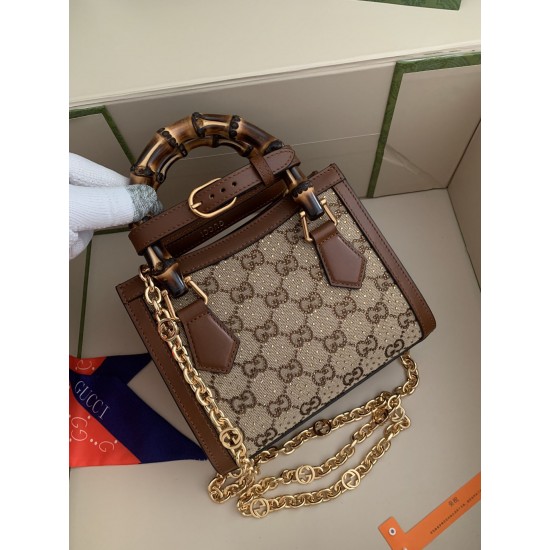 GUCCI DIANA MINI TOTE BAG