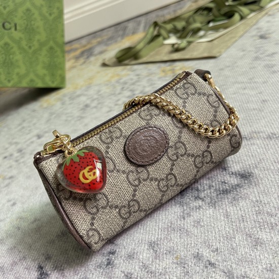 GUCCI COIN PURSE WITH DOUBLE G STRAWBERRY