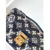 LV POCHETTE METIS EAST WEST