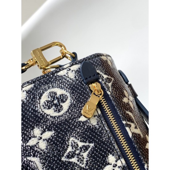 LV POCHETTE METIS EAST WEST