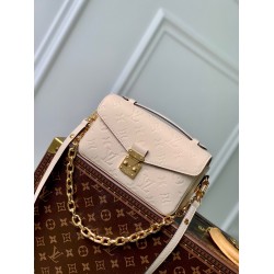 LV POCHETTE METIS EAST WEST