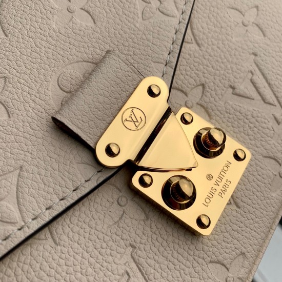 LV POCHETTE METIS EAST WEST