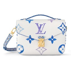 LV POCHETTE METIS