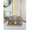 LV POCHETTE METIS EAST WEST