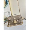 LV POCHETTE METIS EAST WEST