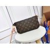 LV POCHETTE ACCESSOIRES MONOGRAM