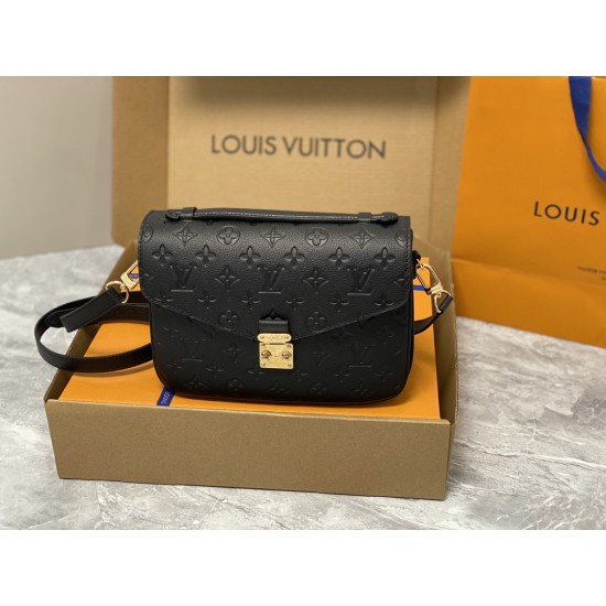 LV POCHETTE METIS