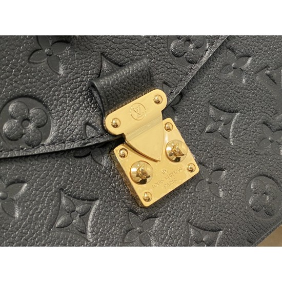 LV POCHETTE METIS