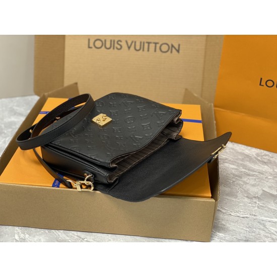 LV POCHETTE METIS