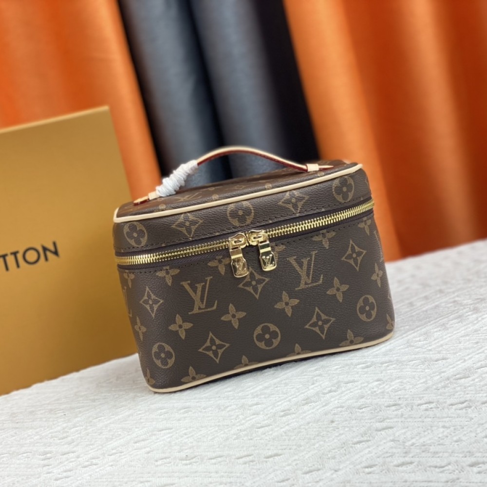 LV NICE MINI TOILETRY POUCH MONOGRAM CANVAS