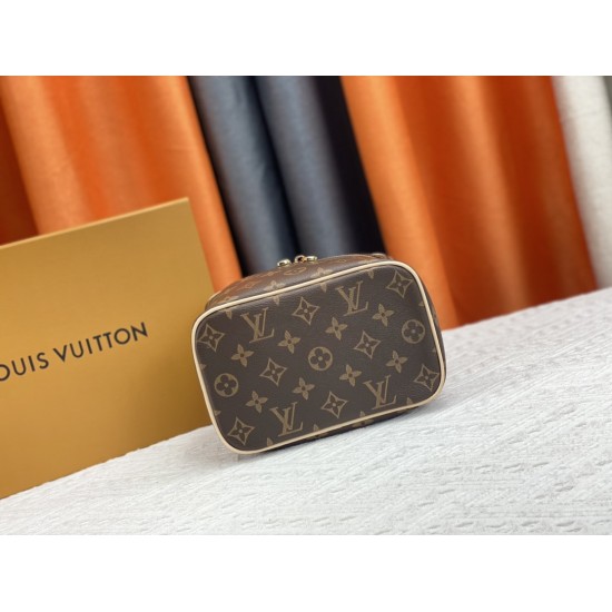 LV NICE MINI TOILETRY POUCH MONOGRAM CANVAS