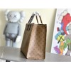 LV ONTHEGO GM TOTE SHOULDER BAG