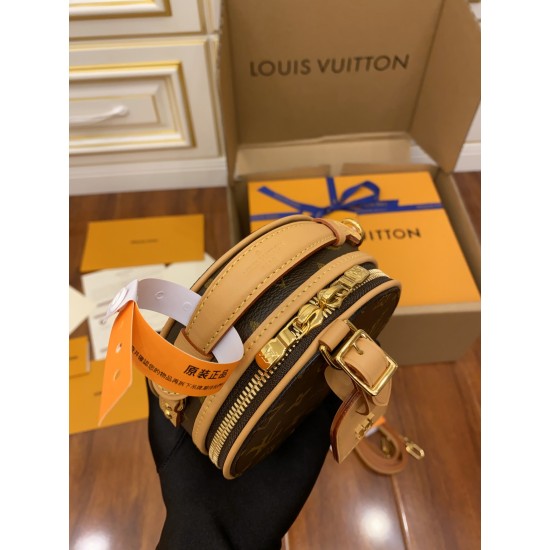 LV MINI BOITE CHAPEAU MONOGRAM 