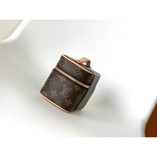 LV NICE NANO TOILETRY POUCH