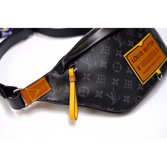 LV DISCOVERY WAIST BAG