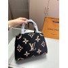 LV MONTAIGNE BB