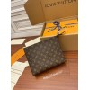 LV POCHE TOILETTE NM MONOGRAM