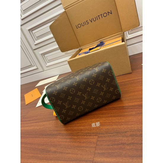 LV DOPP KIT TOILET POUCH