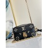 LV POCHETTE METIS EAST WEST