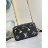 LV POCHETTE METIS EAST WEST